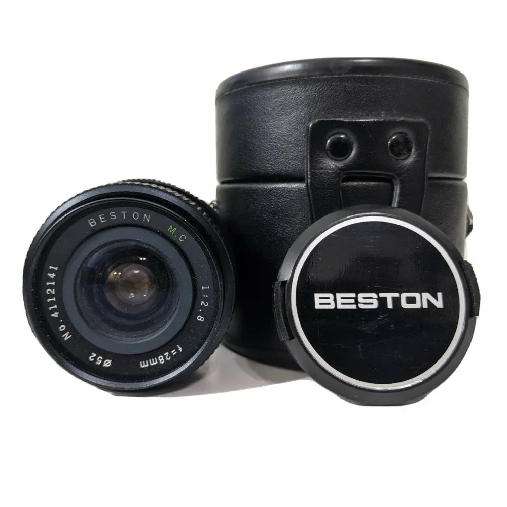 Beston M.C 1:2.8 F=28mm camera Lens with lens cap & leather case